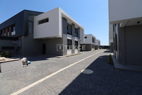 4 bedrooms Villa in Luong Phu, Vietnam No. 14643 4