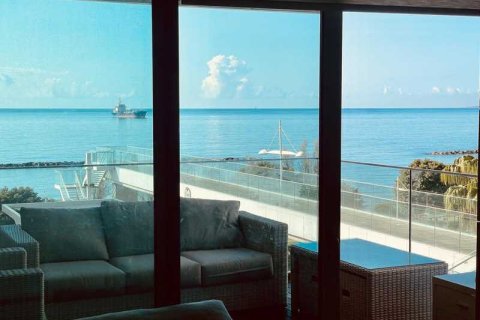 Квартира с 2 спальнями в Лимассол, Кипр №104220 7