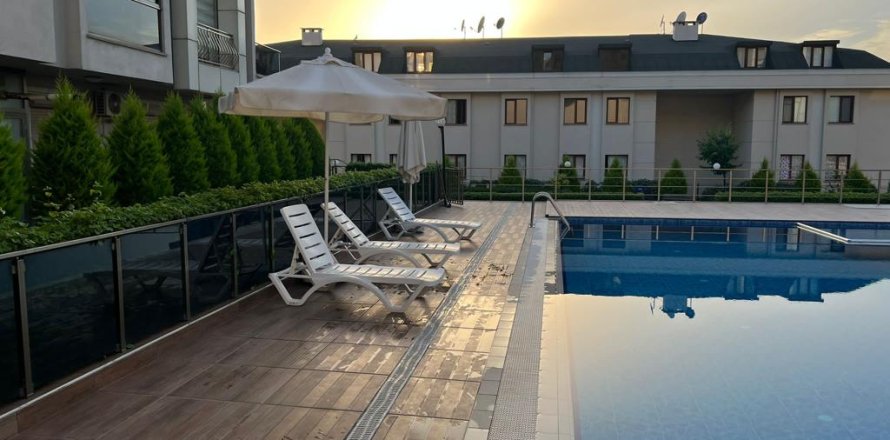 Вилла с 3 спальнями в Стамбул, Турция №15363