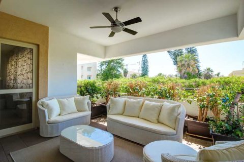 3 bedrooms Apartment in Limassol, Cyprus No. 63787 5