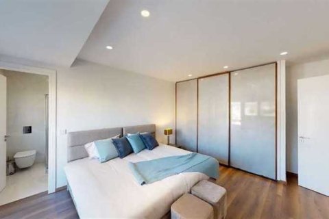 Квартира с 4 спальнями в Агиос Тихонас, Кипр №34856 15