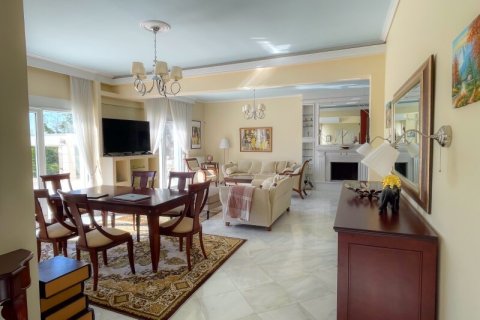 Вилла с 4 спальнями в Эпаноми, Греция №54646 2