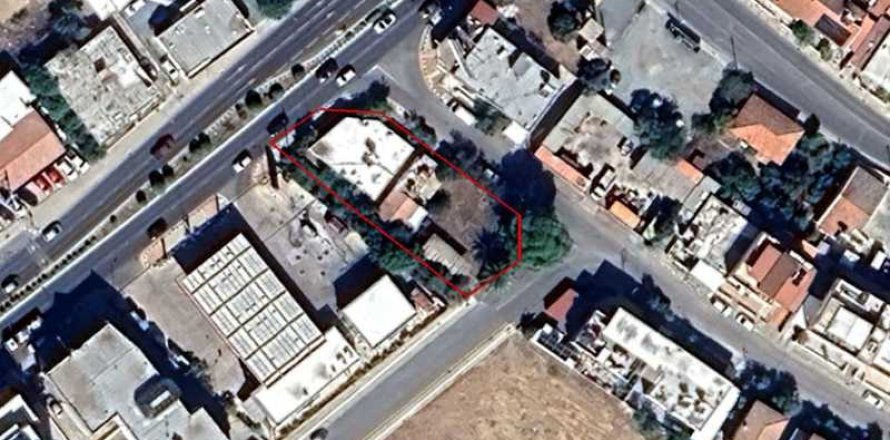 Commercial property in Strovolos, Cyprus No. 79231