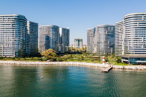 Квартира с 3 спальнями в Стамбул, Турция №11153