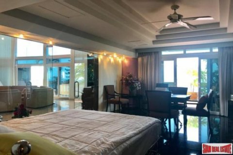 6 bedrooms Penthouse in Pattaya, Thailand No. 96578 25