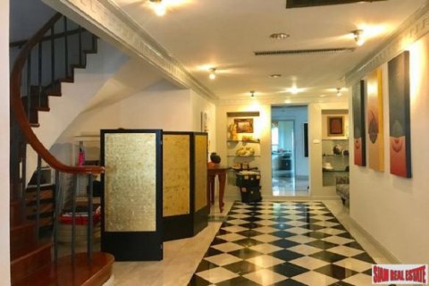 6 bedrooms Penthouse in Pattaya, Thailand No. 96578 21