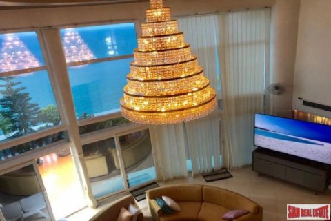 6 bedrooms Penthouse in Pattaya, Thailand No. 96578 16