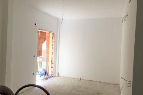 120m² Commercial property in Thessaloniki, Greece No. 57032 5