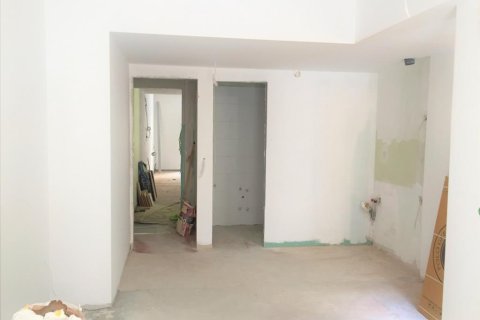 120m² Commercial property in Thessaloniki, Greece No. 57032 6