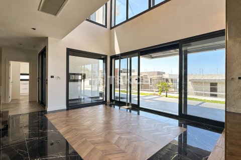 5 bedrooms Villa in Quang Minh, Vietnam No. 69797 28