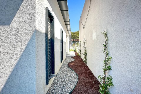 5 bedrooms Villa in Quang Minh, Vietnam No. 69797 12