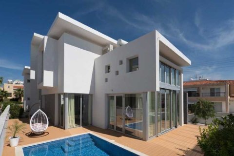 4 bedrooms Villa in Chloraka, Cyprus No. 84444 2