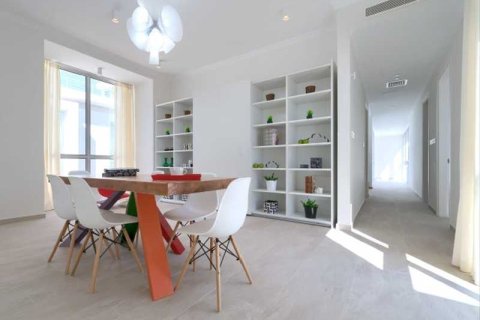 4 bedrooms Villa in Chloraka, Cyprus No. 84444 9