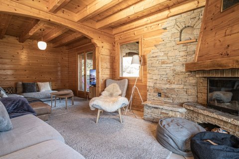 6 bedrooms House in Morzine, France No. 100125 5