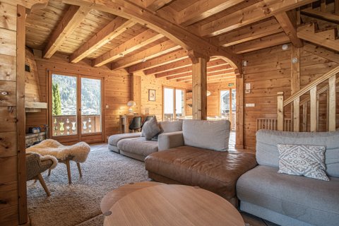 6 bedrooms House in Morzine, France No. 100125 8