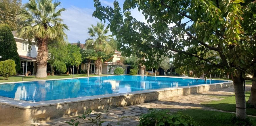 4 dormitorios Villa en Tuzla, Turkey No. 117870