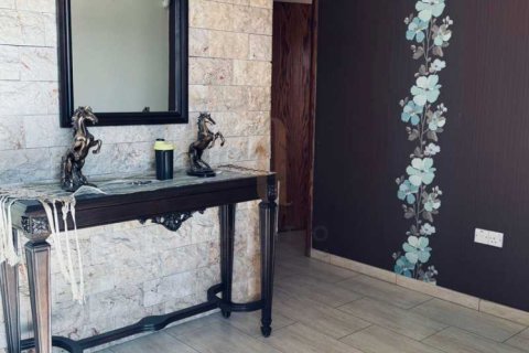 5 bedrooms Villa in Agios Athanasios, Cyprus No. 73094 1