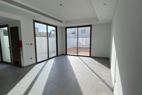 2 bedrooms Townhouse in Thach Than, Vietnam No. 93029 2