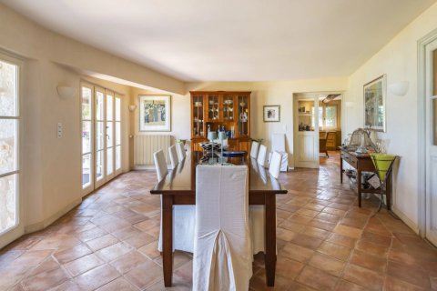 Вилла с 9 спальнями в Сен-Поль-де-Ванс, Франция №83443 8