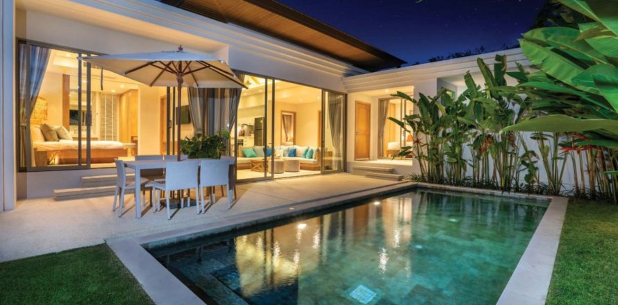 3 bedrooms Villa on the Phuket, Thailand No. 1699