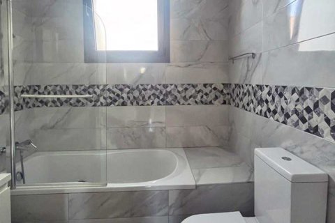 4 dormitorios House en Agios Athanasios, Cyprus No. 31772 14