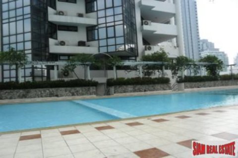 2 bedrooms Apartment in Bangkok, Thailand No. 95810 16