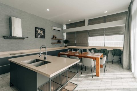 5 bedrooms Villa in Kamala, Thailand No. 2009 12