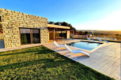 2 bedrooms Villa in Sitia, Greece No. 124169 2