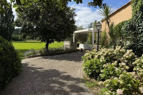 Вилла с 6 спальнями в Коголен, Франция №79625 19