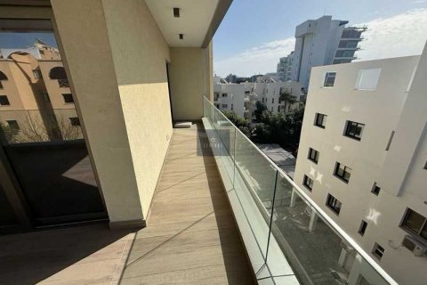 3 bedrooms Apartment in Germasogeia, Cyprus No. 104165 13