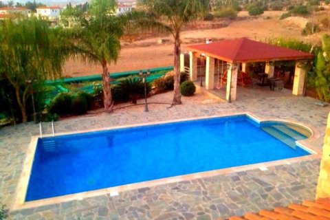 4 bedrooms Villa in Paphos, Cyprus No. 106322 1