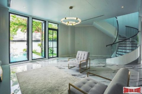 4 bedrooms House in Bangkok, Thailand No. 96647 4