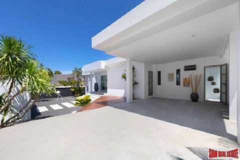 4 bedrooms Villa in Ko Samui, Thailand No. 96212 7