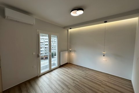 3 bedrooms Apartment in Thessaloniki, Greece No. 107822 8