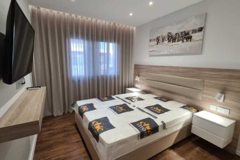 3 bedrooms Villa in Geroskípou, Cyprus No. 79700 4