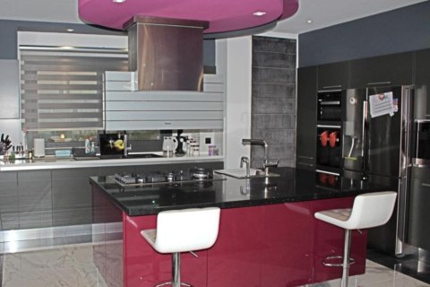 3 bedrooms Villa in Paphos, Cyprus No. 106232 4