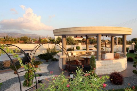 3 bedrooms Villa in Paphos, Cyprus No. 106232 12