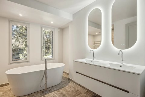 3 bedrooms Apartment in Cagnes-sur-Mer, France No. 99749 7