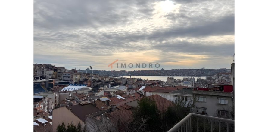 2 chambres Appartement à Beyoglu, Turkey No. 124001