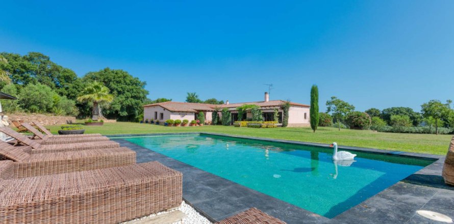 5 chambres  à Phin Ho, Vietnam No. 25381