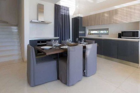 3 bedrooms House in Ayia Napa, Cyprus No. 39414 6