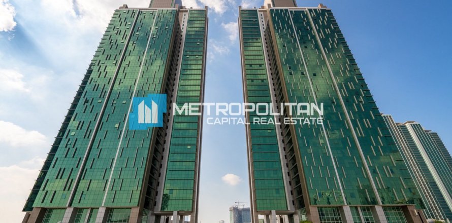 3 dormitorios Apartment en Al Tebin Al Shaabiyya Housing, Vietnam No. 121065