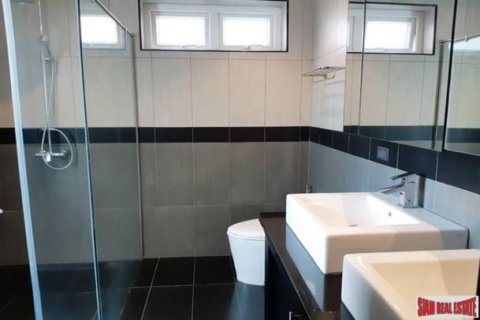 5 bedrooms House in Pattaya, Thailand No. 96935 3