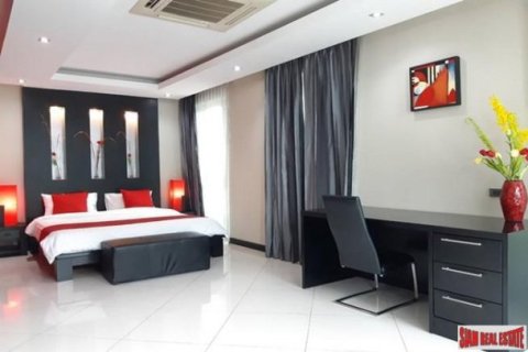 5 bedrooms House in Pattaya, Thailand No. 96935 23