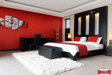 5 bedrooms House in Pattaya, Thailand No. 96935 13