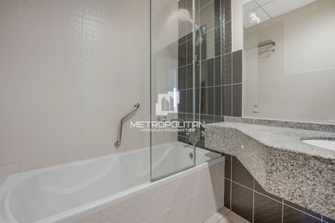 2 bedrooms Apartment in Nguyen Thi Minh Khai, Vietnam No. 42375 19