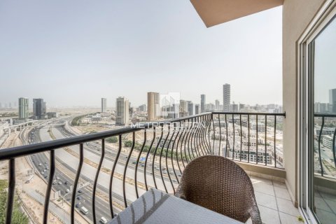 2 bedrooms Apartment in Nguyen Thi Minh Khai, Vietnam No. 42375 2