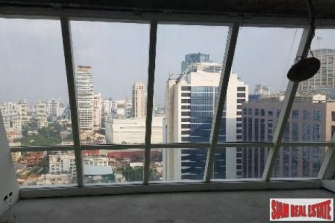 6 bedrooms Duplex in Bangkok, Thailand No. 95818 16