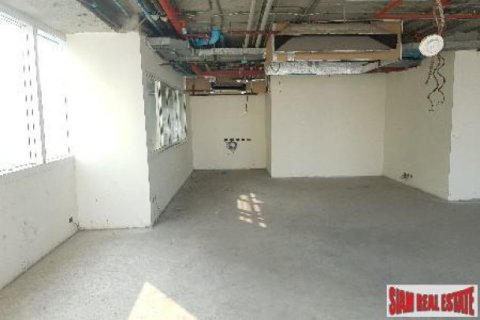 6 bedrooms Duplex in Bangkok, Thailand No. 95818 11