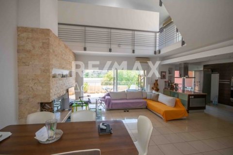 4 bedrooms Apartment in Volos, Greece No. 104646 2